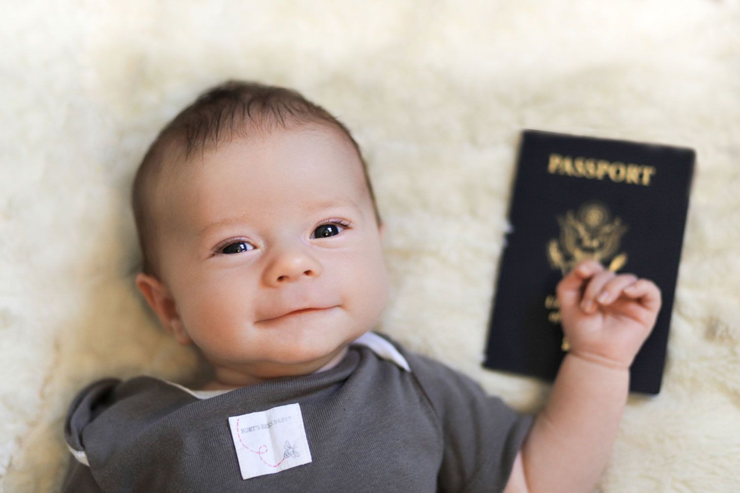 Гражданство через рождение ребенка: список стран, где можно получить паспорт