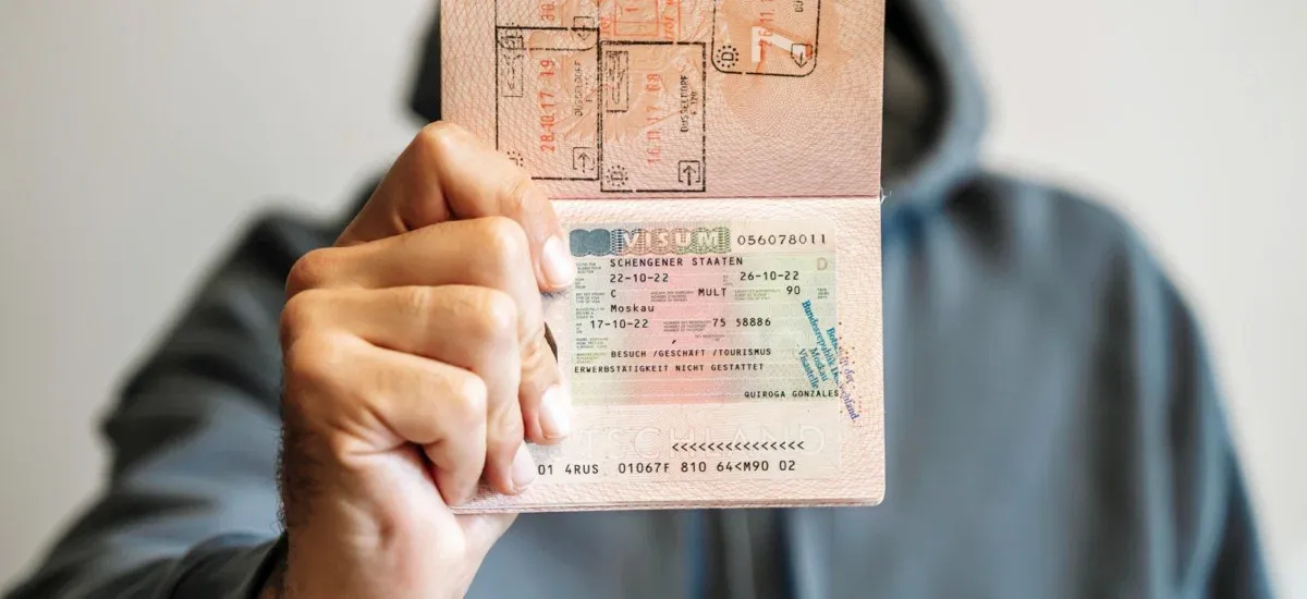 Как получить Шенгенскую визу, если вы уже не в России и не хотите туда возвращаться